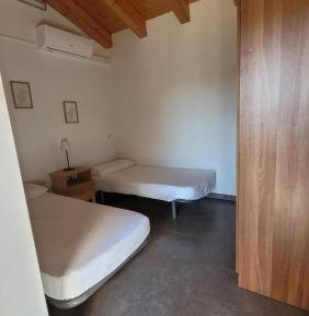 Twin Room with Private Bathroom