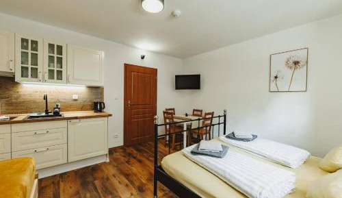 Quadruple Room with Private Bathroom