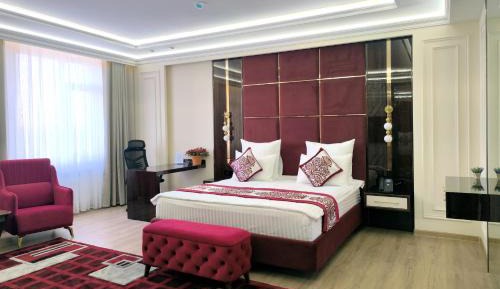 Superior King Room