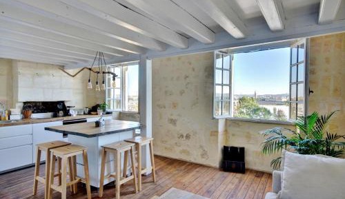 Three-Bedroom Apartment - High Floor