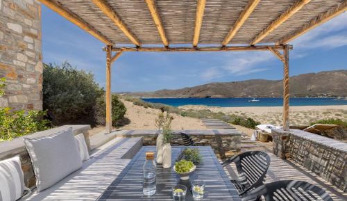 One Bedroom Beachfront Apartment