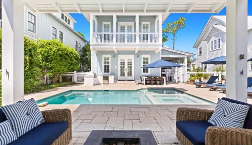 Five-Bedroom Holiday Home