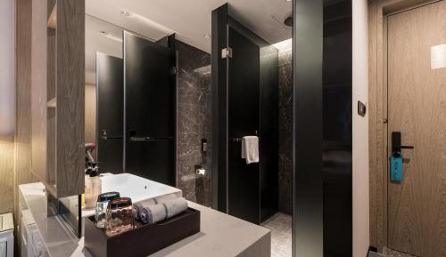 Twin Room with Bathroom