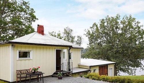 One-Bedroom Holiday Home
