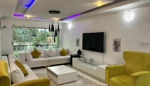 Superior One-Bedroom Apartment with Balcony