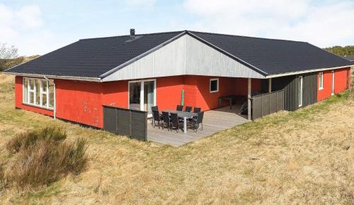 Five-Bedroom Holiday Home