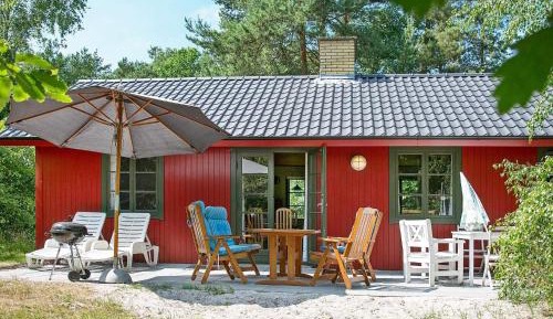 Three-Bedroom Holiday Home 