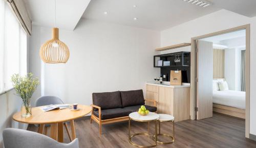 One-Bedroom Apartment