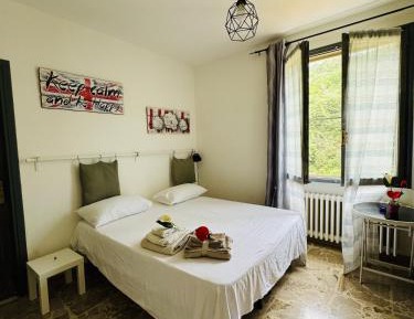 Deluxe Double Room with Castle View