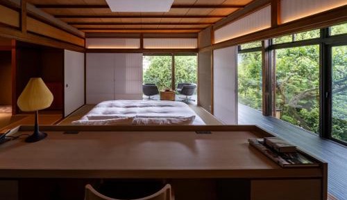 Twin Room with Private Bathroom