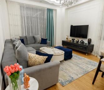 Two-Bedroom Deluxe Apartment with Balcony