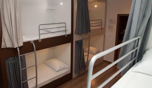 Bed in 10-Bed Mixed Dormitory Room