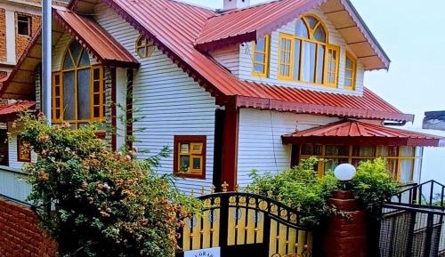 Four-Bedroom Holiday Home
