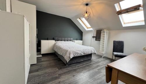 Large Double Room
