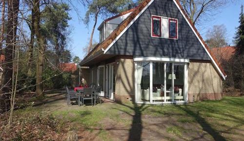 Five-Bedroom Holiday Home