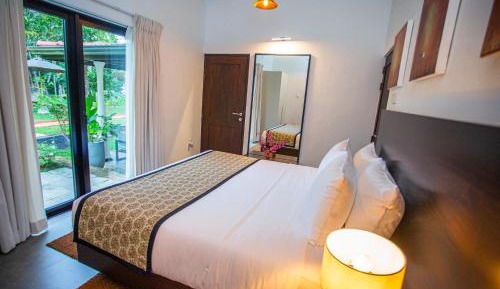Suite with Garden View