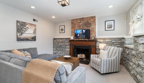 Four-Bedroom Holiday Home