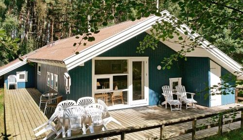 Four-Bedroom Holiday Home