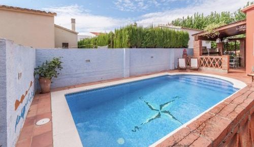 Three-Bedroom Holiday Home 