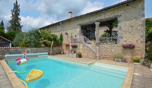 Three-Bedroom Holiday Home 
