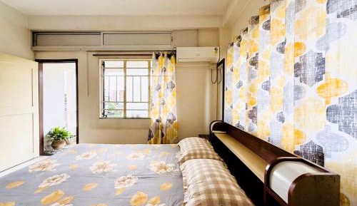 Double Room with Balcony (2 Adults + 1 Child)