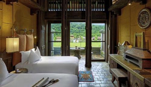 Deluxe Twin Room with View