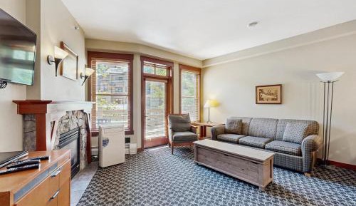 One Bedroom Apartment
