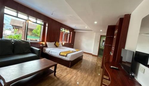Deluxe Double or Twin Room