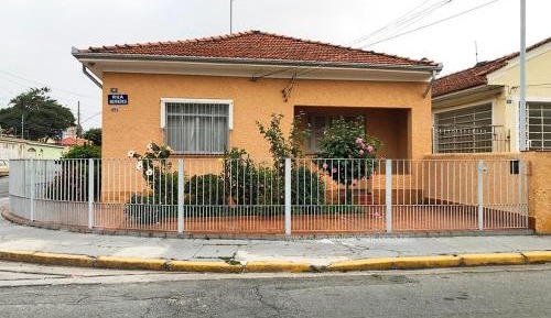 One-Bedroom House