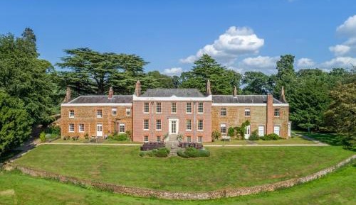 Nine-Bedroom House