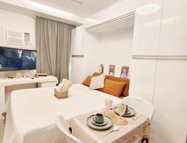 Studio Apartment with Queen Bed