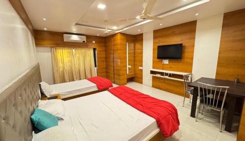 Deluxe Suite