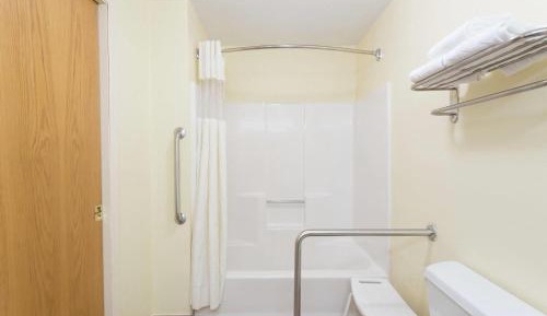 King Room - Disability Access/Non-Smoking