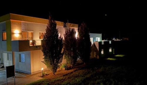 One-Bedroom Apartment with Garden