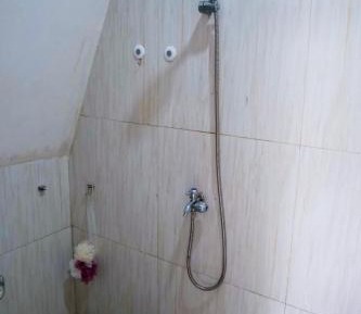 Twin Room with Private Bathroom