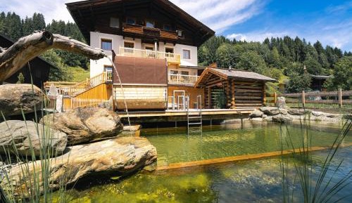 Five-Bedroom Holiday Home