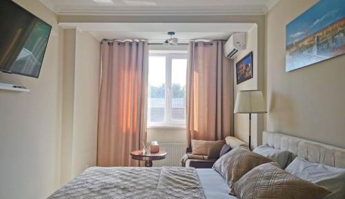 One-Bedroom Apartment with Balcony