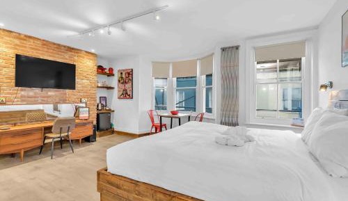 Studio Apartment