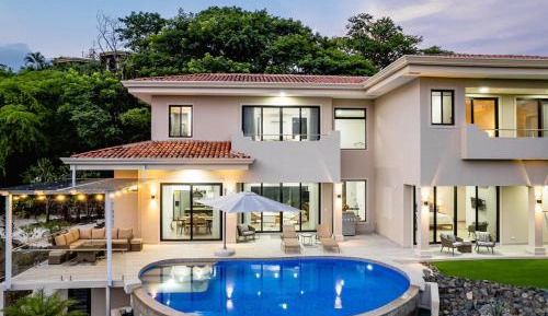 Deluxe Villa