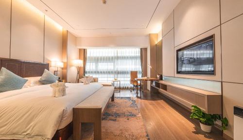 Queen Room