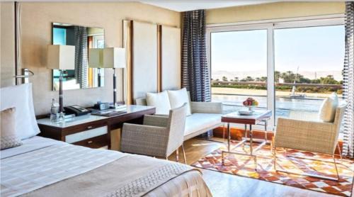 Queen Room with Sea View