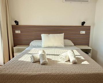 Triple Room with Sea View