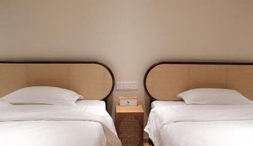 Twin Room with Bath