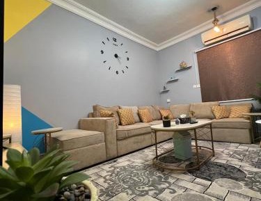 Studio Apartment with King Bed