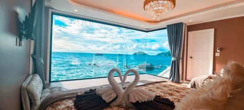 Junior Suite with Ocean View