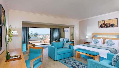 Deluxe Room with a Queen Bed