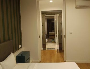 One-Bedroom Deluxe Apartment