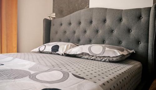 King Studio with Sofa Bed