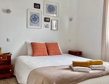 One-Bedroom Apartment with Garden