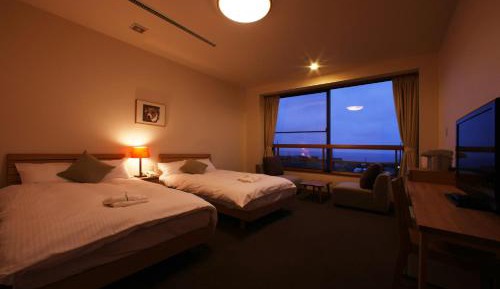Twin Room with Shared Bathroom